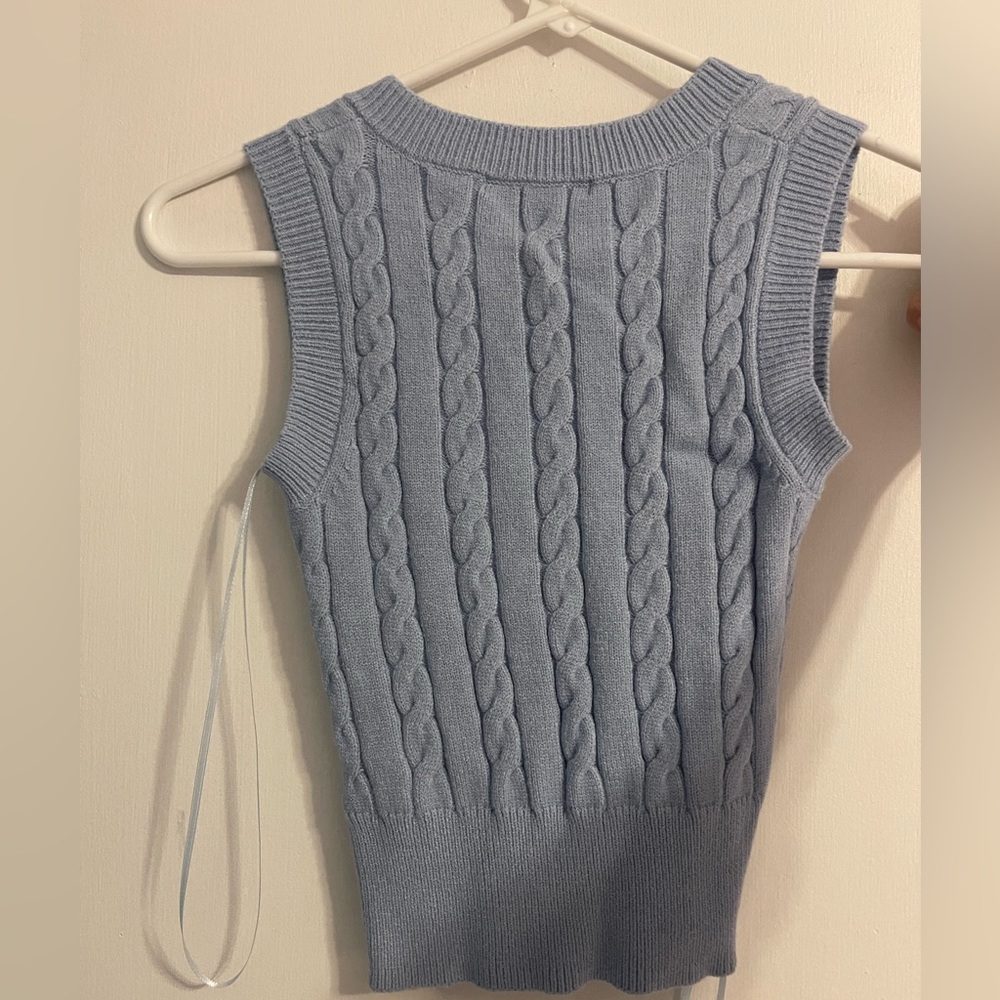 Cardigan sweater